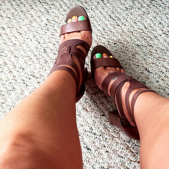Shoes - Picture 1 of 2
